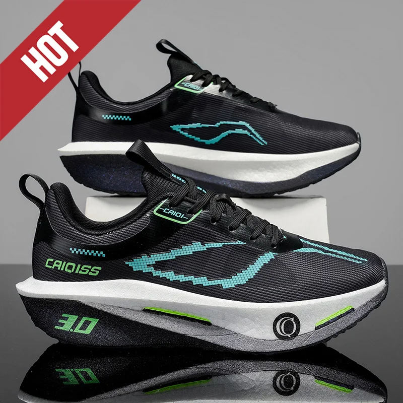 Tênis MYPACE Carbon Run preto com detalhes verdes